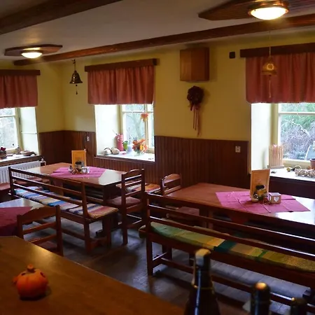 - U Nas Doma Mini-hôtel