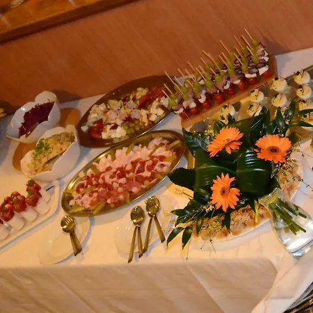 Inn - U Nas Doma *