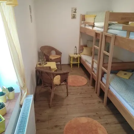 - U Nas Doma Mini-hôtel
